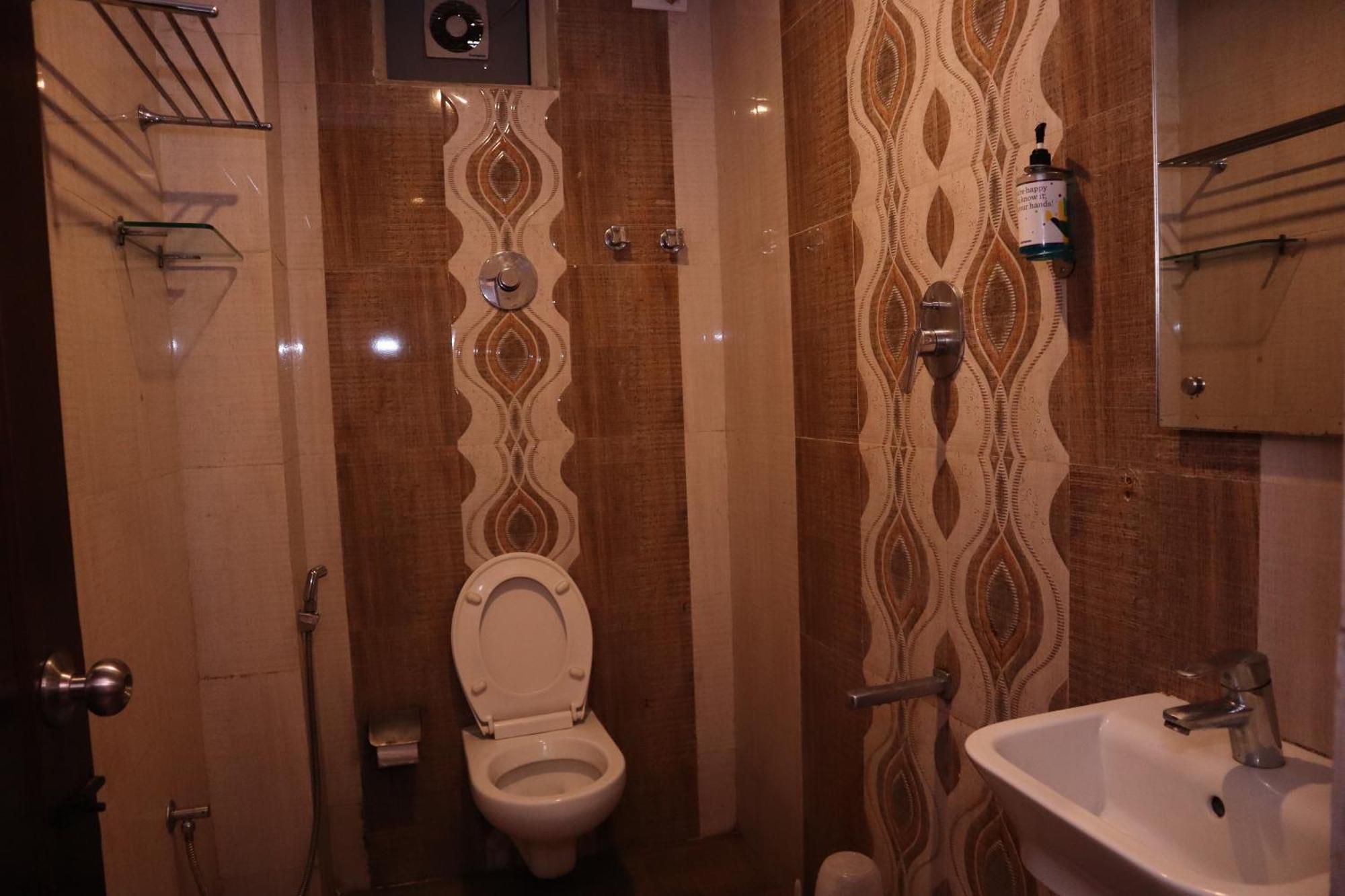 Millennium Plaza Hotel Kammasandra Ngoại thất bức ảnh