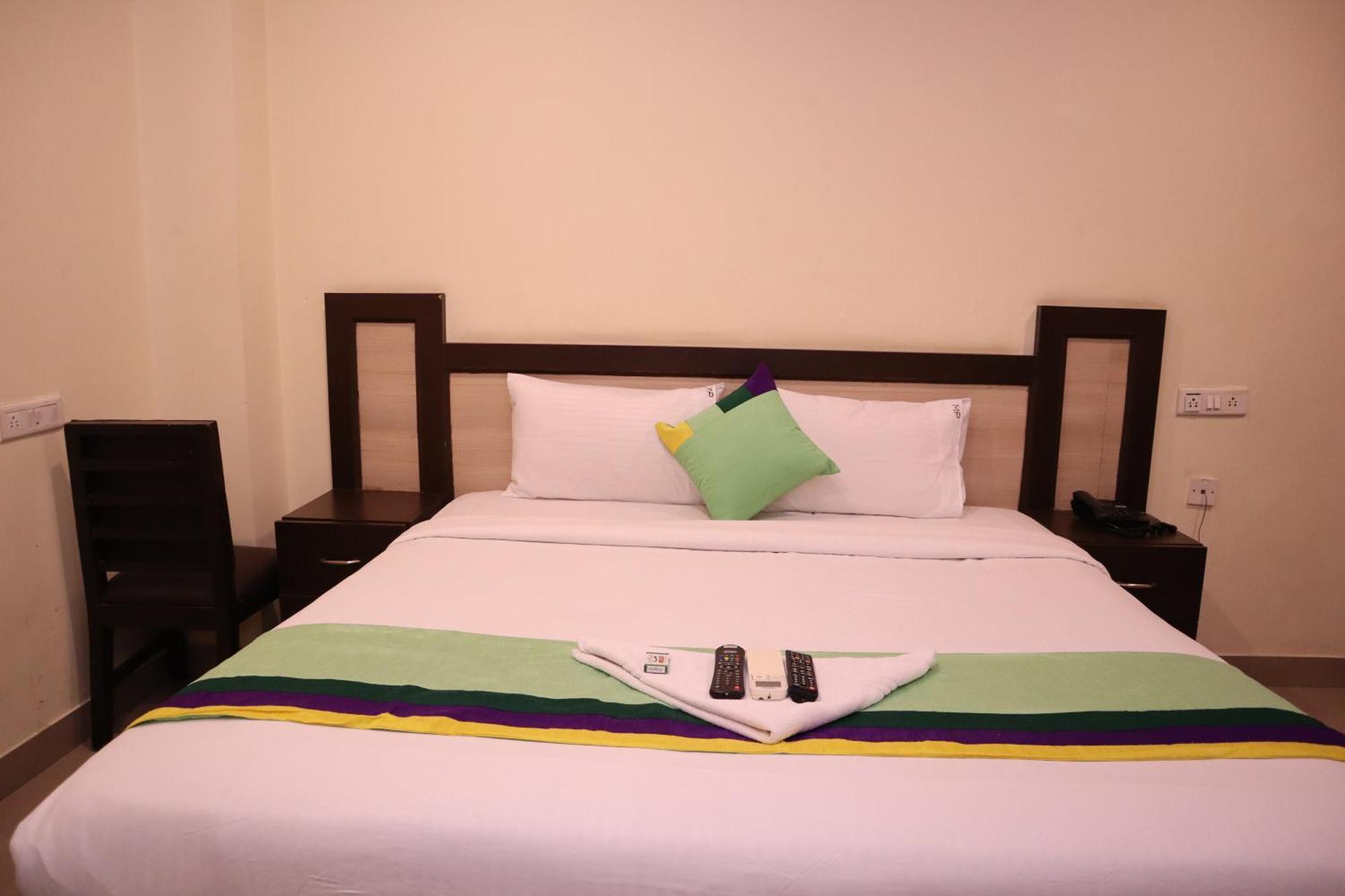 Millennium Plaza Hotel Kammasandra Ngoại thất bức ảnh