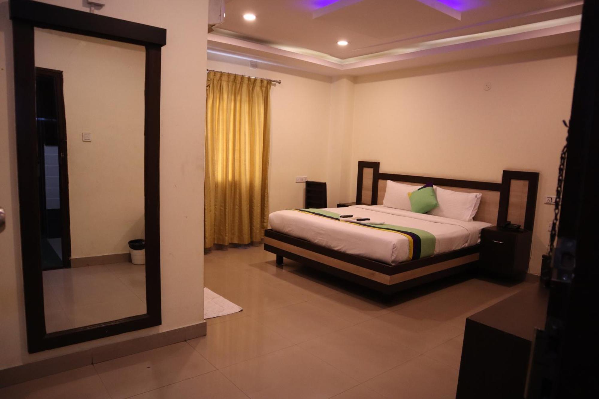 Millennium Plaza Hotel Kammasandra Ngoại thất bức ảnh
