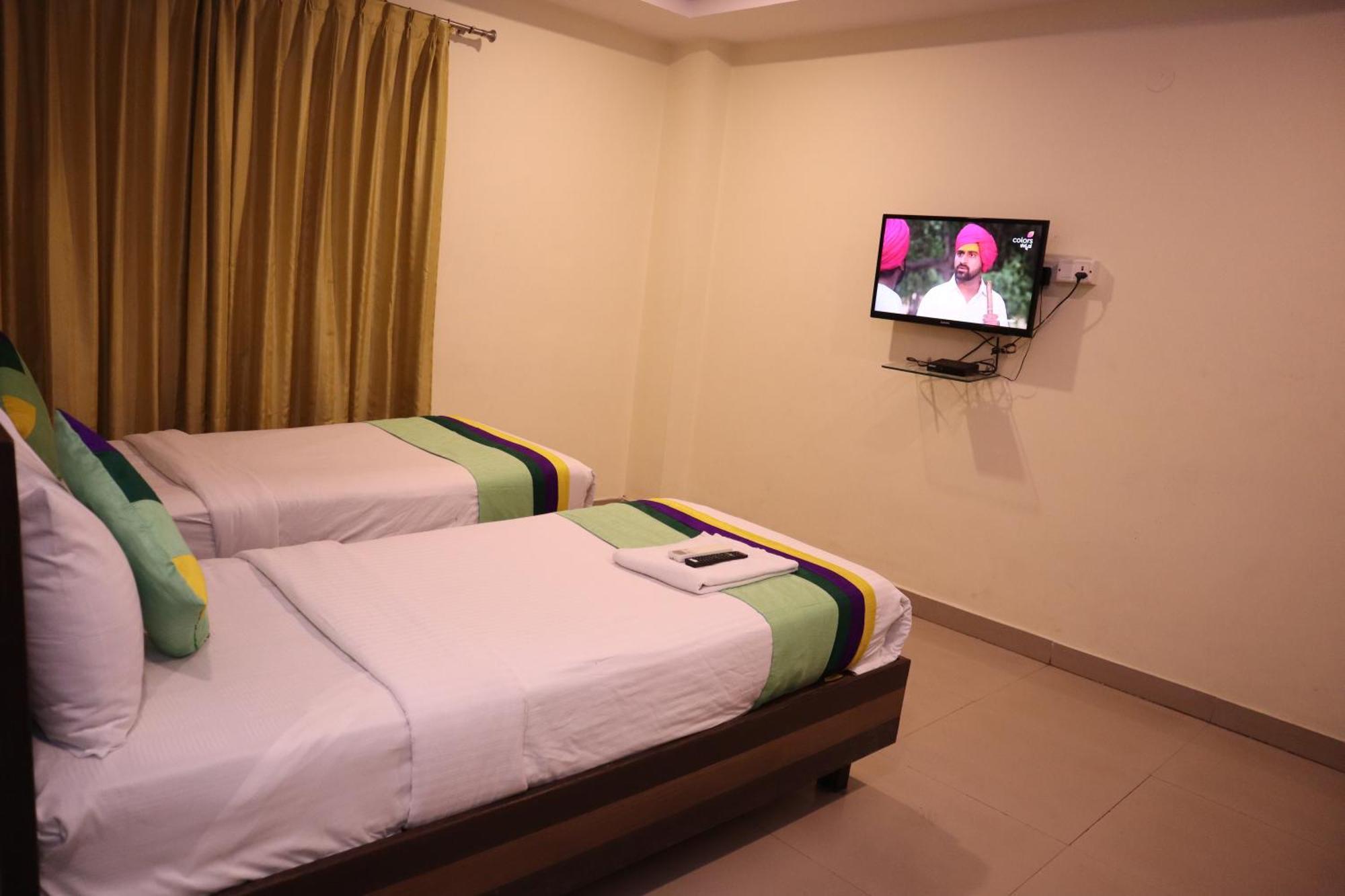 Millennium Plaza Hotel Kammasandra Ngoại thất bức ảnh