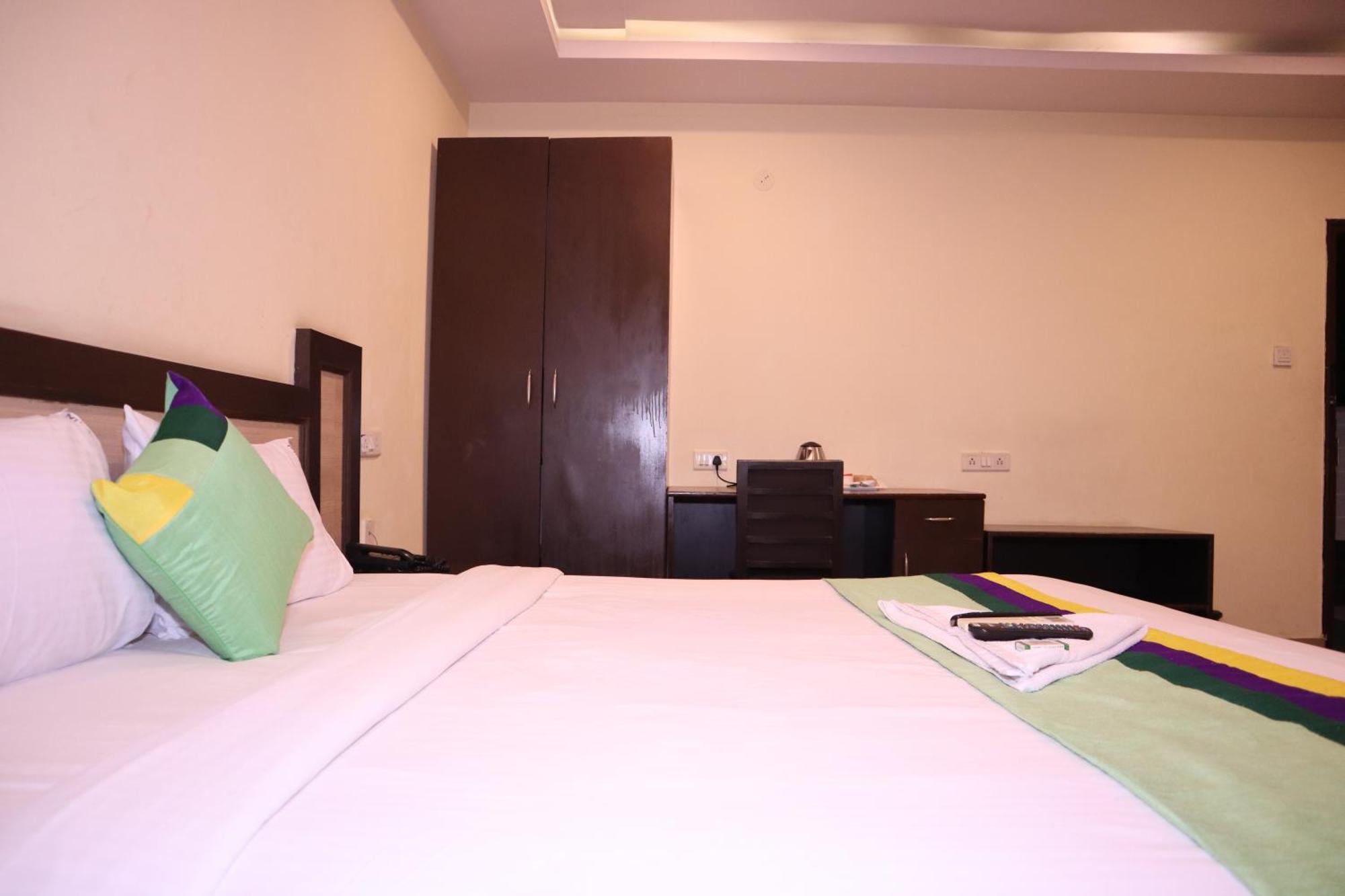 Millennium Plaza Hotel Kammasandra Ngoại thất bức ảnh