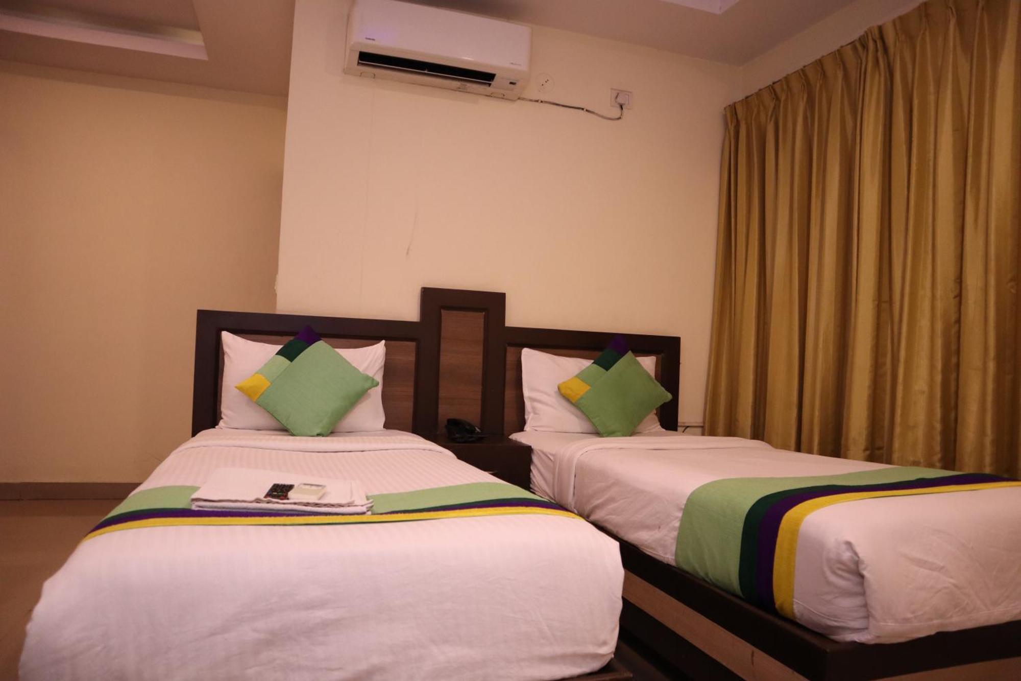 Millennium Plaza Hotel Kammasandra Ngoại thất bức ảnh