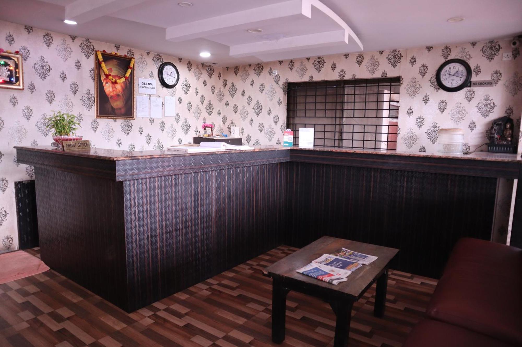 Millennium Plaza Hotel Kammasandra Ngoại thất bức ảnh
