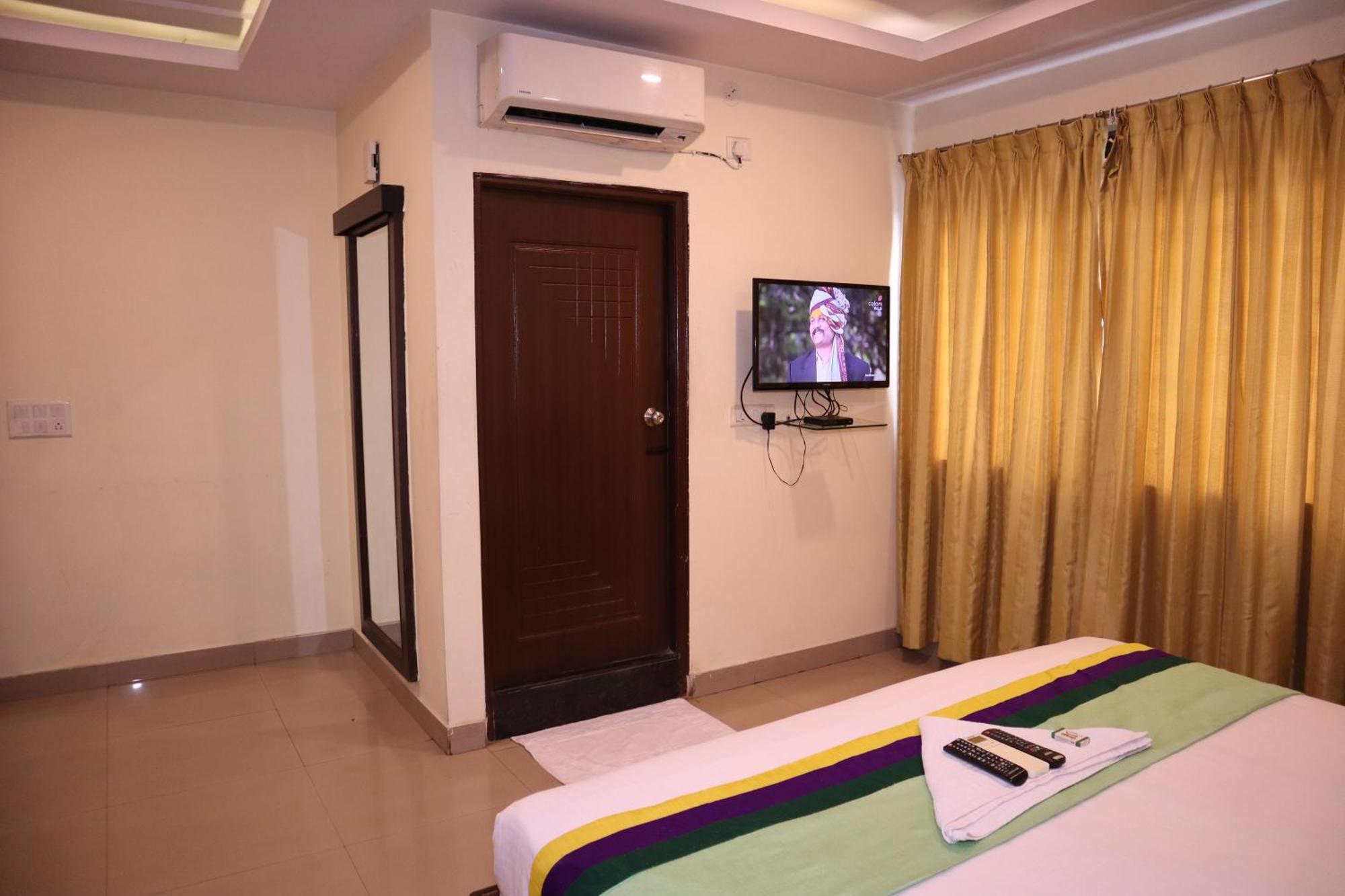 Millennium Plaza Hotel Kammasandra Ngoại thất bức ảnh